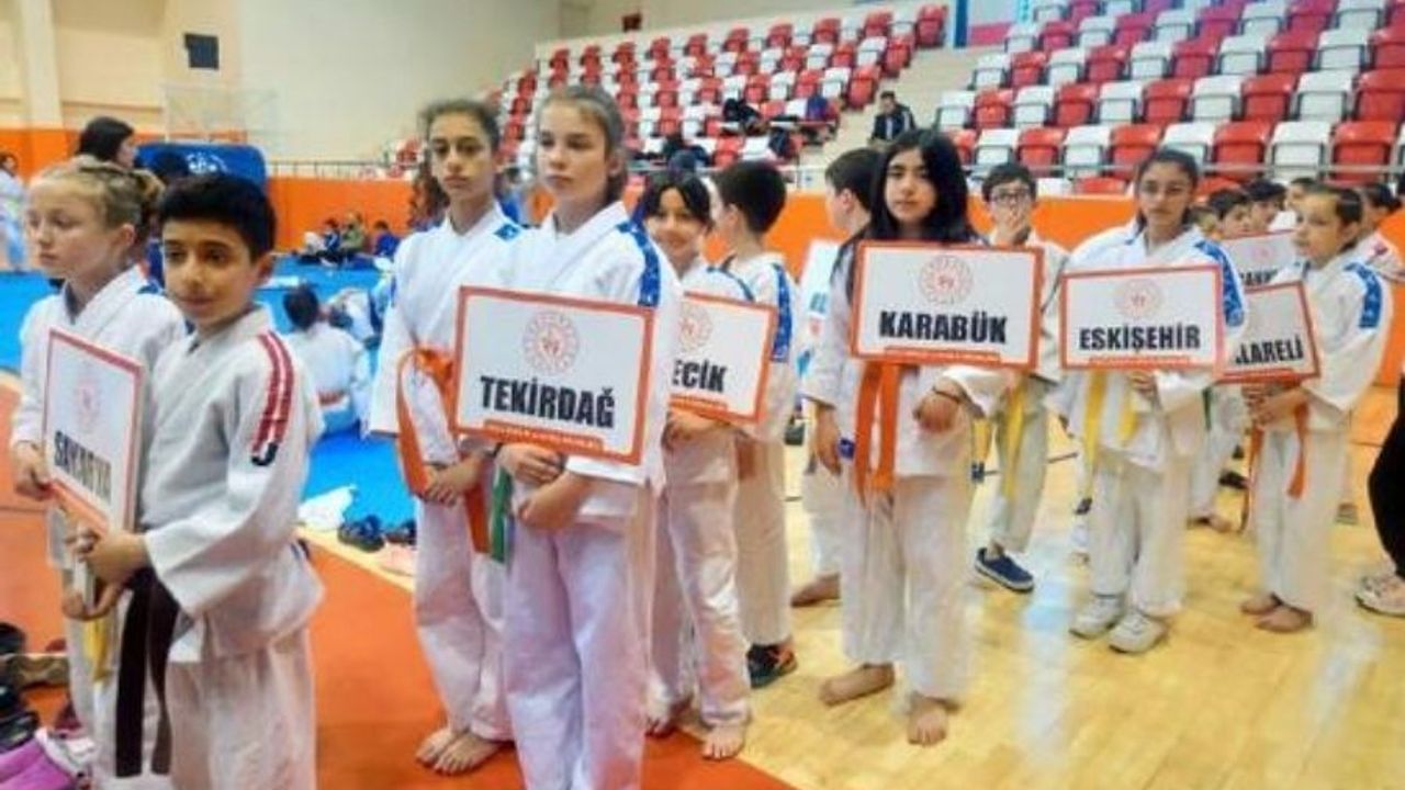 Judo Grup Müsabakaları Akçakoca'da tamamlandı
