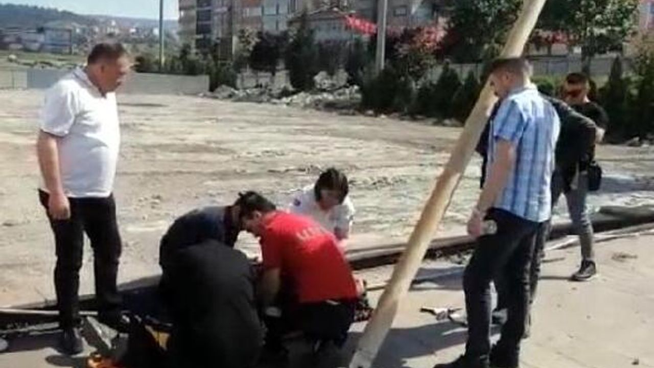 Millet Bahçesi inşaatında yüksekten düşen işçi yaralandı