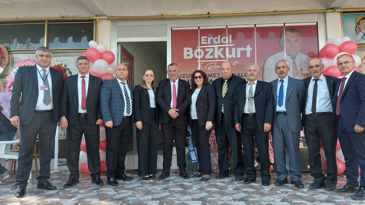 Muhtar adayı Erdal Bozkurt'un seçim ofisi açılışı