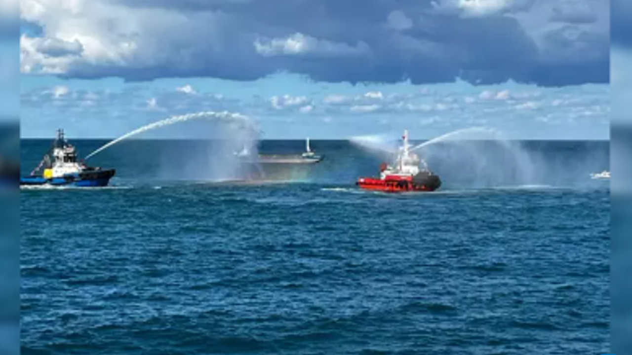 Zonguldak'ta su gösterili 29 Ekim kutlaması...