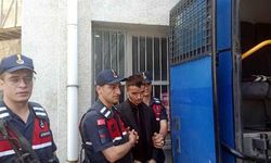 Çıplak fotoğraflarını ailesine gönderdi, sonra bıçakladı