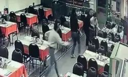 Çocuğun boğazına yemek kaçtı restoran çalışanı kurtardı...