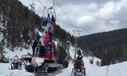 Kartalkaya kayak merkezinde 40 tatilci mahsur kaldı
