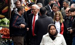 Başkan Posbıyık ve ekibi pazar yerinde sevgiyle karşılandı