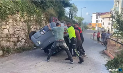 2 metre yükseklikten düştü...Hastaneye kaldırıldı...