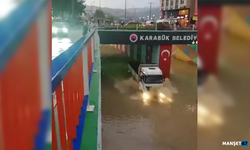 Sağanak yağışta vatandaşlar zor anlar yaşadı...