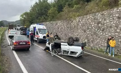 Otobüse çarpıp takla attı... Aile yaralandı çocukları öldü..