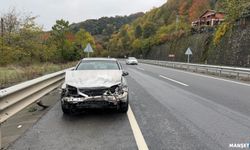 Alaplı'da otomobil bariyerlere çarptı... 1 yaralı