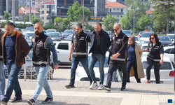 Döner zincirine FETÖ operasyonunda 6 şüpheli adliyede...