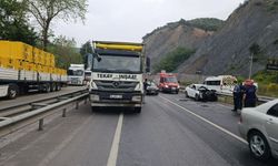 Kamyona arkadan çarptı… Otomobil pert oldu…