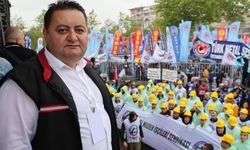 İstanbul mitinginde en ön sırada kutladı...