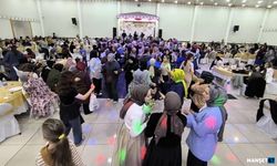 Anneler gününe özel program düzenlendi...