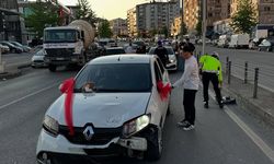 Düğün konvoyunda kaza... 1 kişi yaralandı...