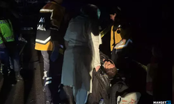 Minibüs, kamyon ile çarpıştı... Çok sayıda yaralı var...