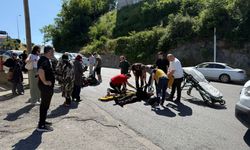 Korkutan kaza... Motosiklet ile Otomobil çarpıştı...