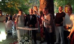 Heyecan, coşku, renkli görüntüler... Dünya evine girdiler...