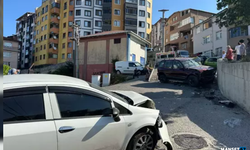 Freni boşalıp araçlara çarptı... Yaralılar var...