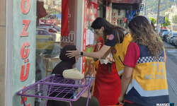 Kadın yayaya araç çarptı... Yere düşen kadın yaralandı...