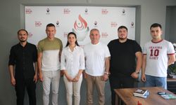 Sesli,  Çağla Erdoğan Turan'ı ziyaret etti...