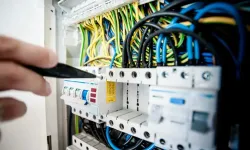 Elektrik Dağıtım Panosu Nedir? 2025 Kapsamlı Rehber