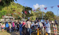 Çocuklar ata binmenin heyecanını yaşadı...