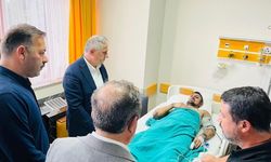 Yaralı madenciyi ziyaret ettiler...