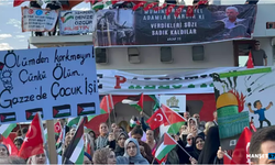İsrail’i protesto için denize açıldılar...
