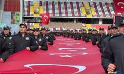 Komandoların 29 Ekim gösterisi ilgiyle izlendi...