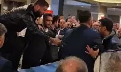CHP kongresinde kavga... 2 kişi yaralandı...