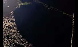 Köprü'nün yarısı çöktü... Köy yolları selden etkilendi..