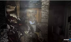 Apartman dairesinde yangın... 1 kişi hastaneye kaldırıldı...