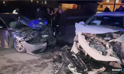 Kafa kafaya çarpıştılar... Çok sayıda yaralı var...