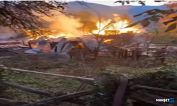 2 katlı ahşap ev yandı... 5 kişi...