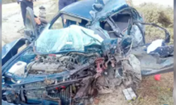 Kamyon ile otomobil çarpıştı... Feci kazada...