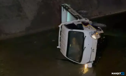 Alkollü sürücü sulama kanalına devrildi...