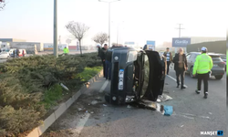 Devrilen otomobilin sürücüsü yaralandı...