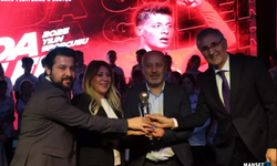 Futbolcu Arda Güler’in ödülünü ailesi aldı...