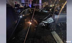 Alkollü sürücü kaza yaptı... Araçta sıkıştı...