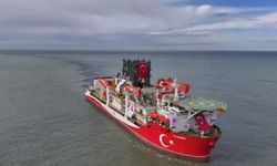 Derin deniz sondaj gemisi 'Yıldırım' Filyos Limanı'na ulaştı