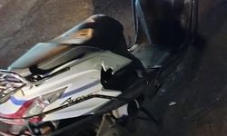 Yayaya çarpmamak için devrildi... Hastaneye kaldırdı...