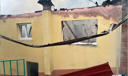 Tek katlı evde çıkan yangın... Ev küle döndü...