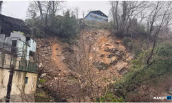 Zonguldak'ta heyelan... 3 ev tahliye edildi...