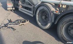 Kavşaktan dönen TIR, bisikleti altına aldı…