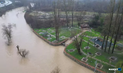 Su seviyesi 3 metreye yükseldi... Doğal şelale oluştu...