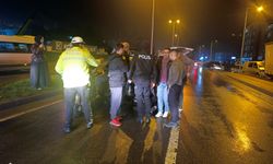 Otomobile arkadan çarptı... Hastaneye kaldırıldı...