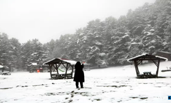 Yağmur, kendini kara bıraktı...