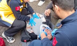 Motosikletin çarptığı yaya yaralandı...