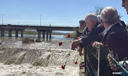 Köprü faciasında hayatını kaybeden 15 kişi anıldı