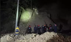 Yamaçtan düşüp mahsur kaldılar...