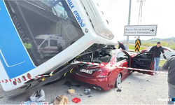 Öğrenci otobüsü devrildi... Can pazarı...